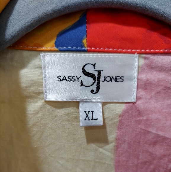 Tezra Peplum blazer (Never Worn) *NWOT Rare RTW Find. - Picture 5 of 16